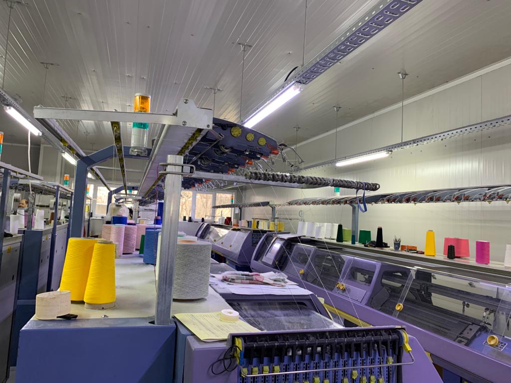 Imagine reală din fabrica Fir de Școală din Darabani